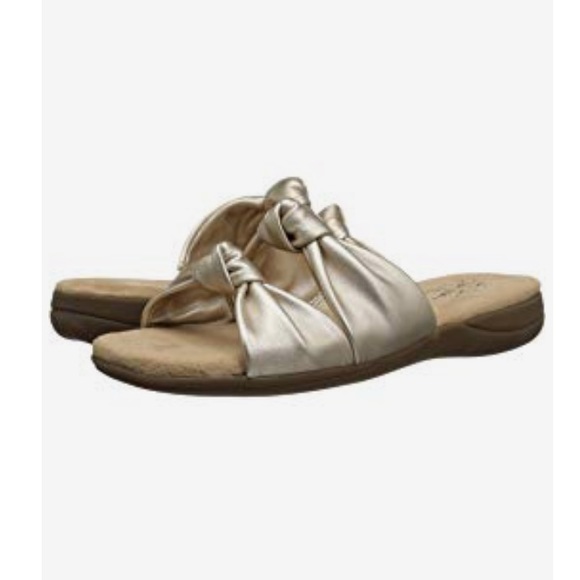 Life Stride Shoes - NEW Gold Sandals